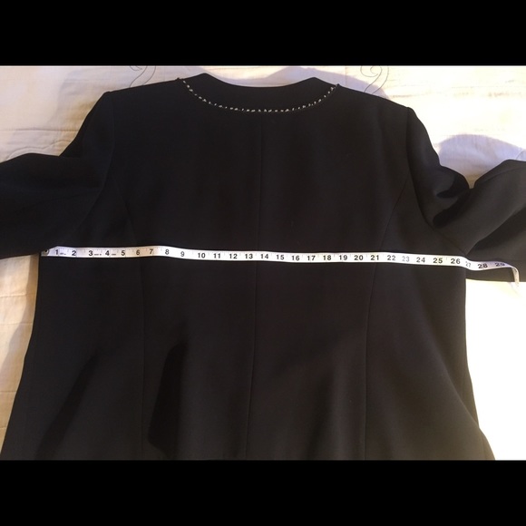 NWOT vintage Tahari black skirt suit - Picture 16 of 16